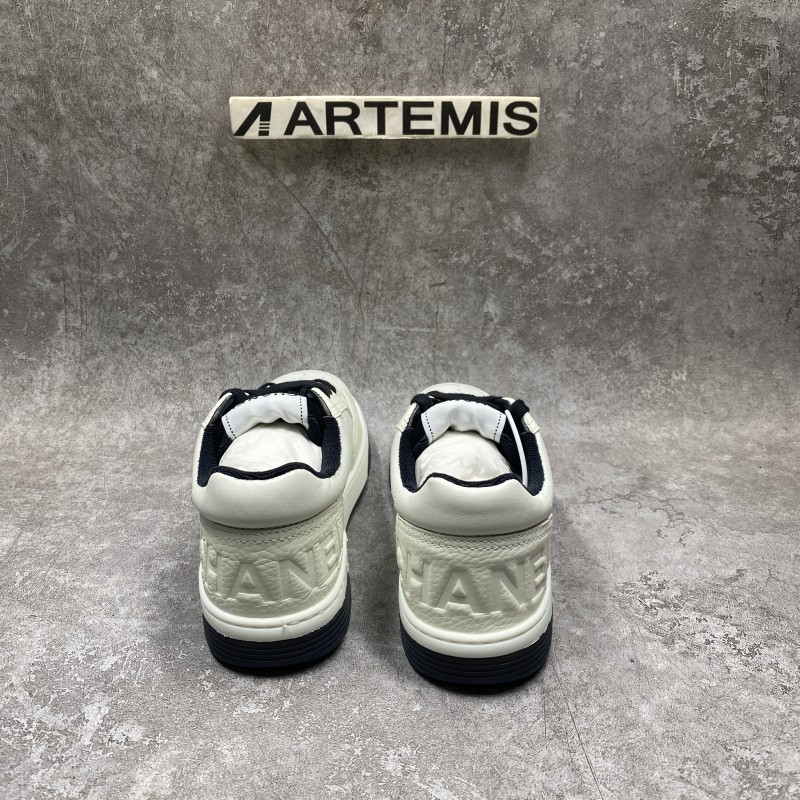 Chanel 22P Trainer White Black