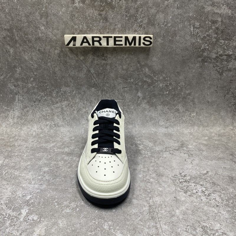 Chanel 22P Trainer White Black