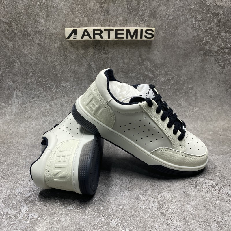 Chanel 22P Trainer White Black