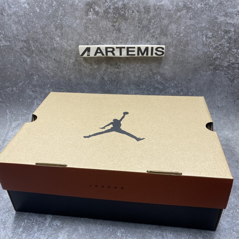 Air Jordan 12 Retro Hyper Royal