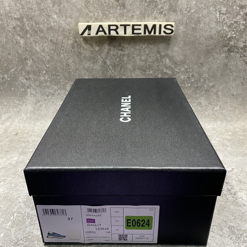 CHANEL Pre-owned Cloth Trainers In Green