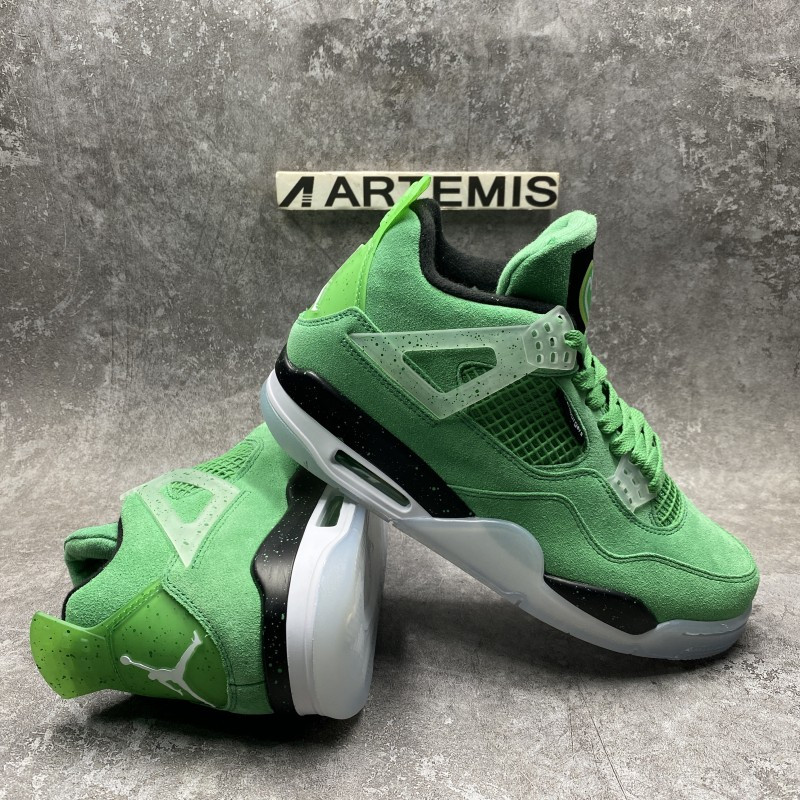 Air Jordan 4 Wahlburgers