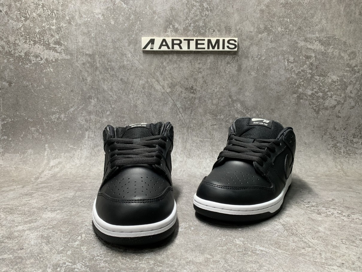 Nike Dunk SB Low Black