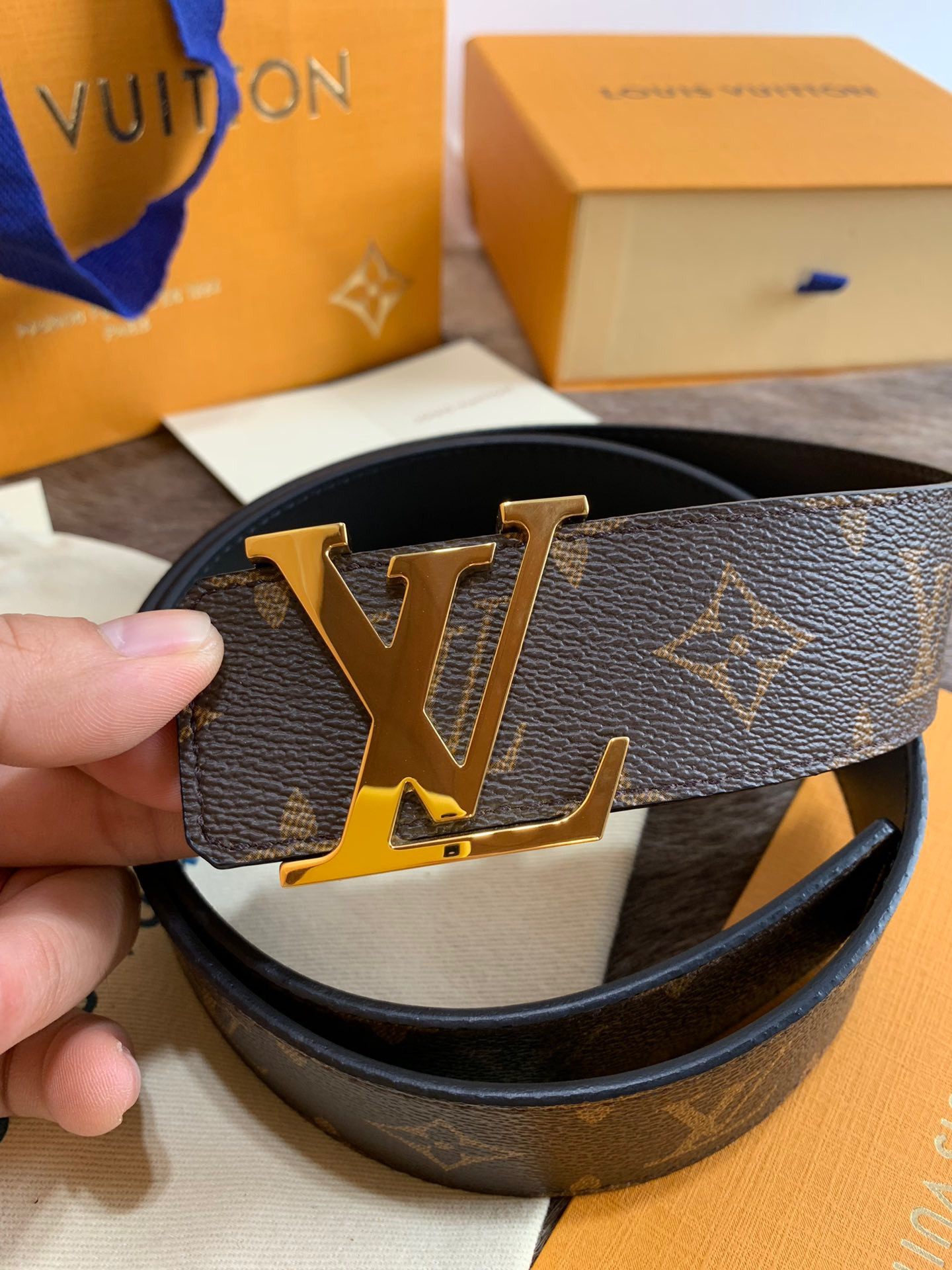 LV LOUIS VUITTON 40MM BELT
