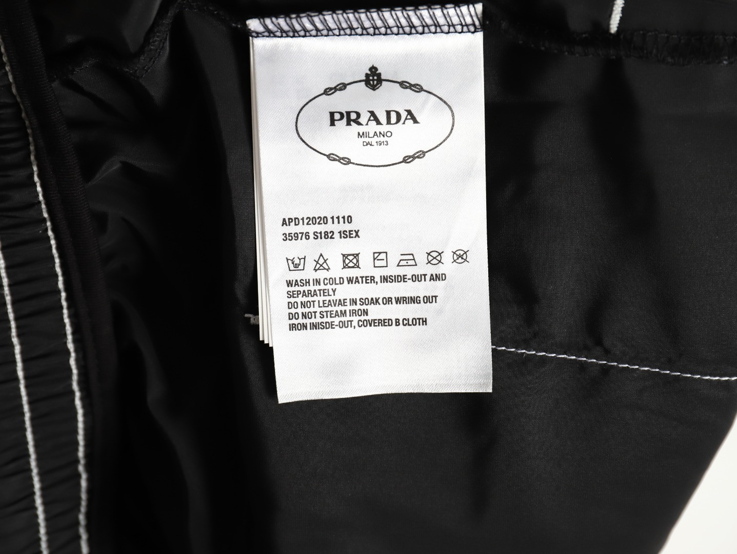 Prada 23ss shorts
