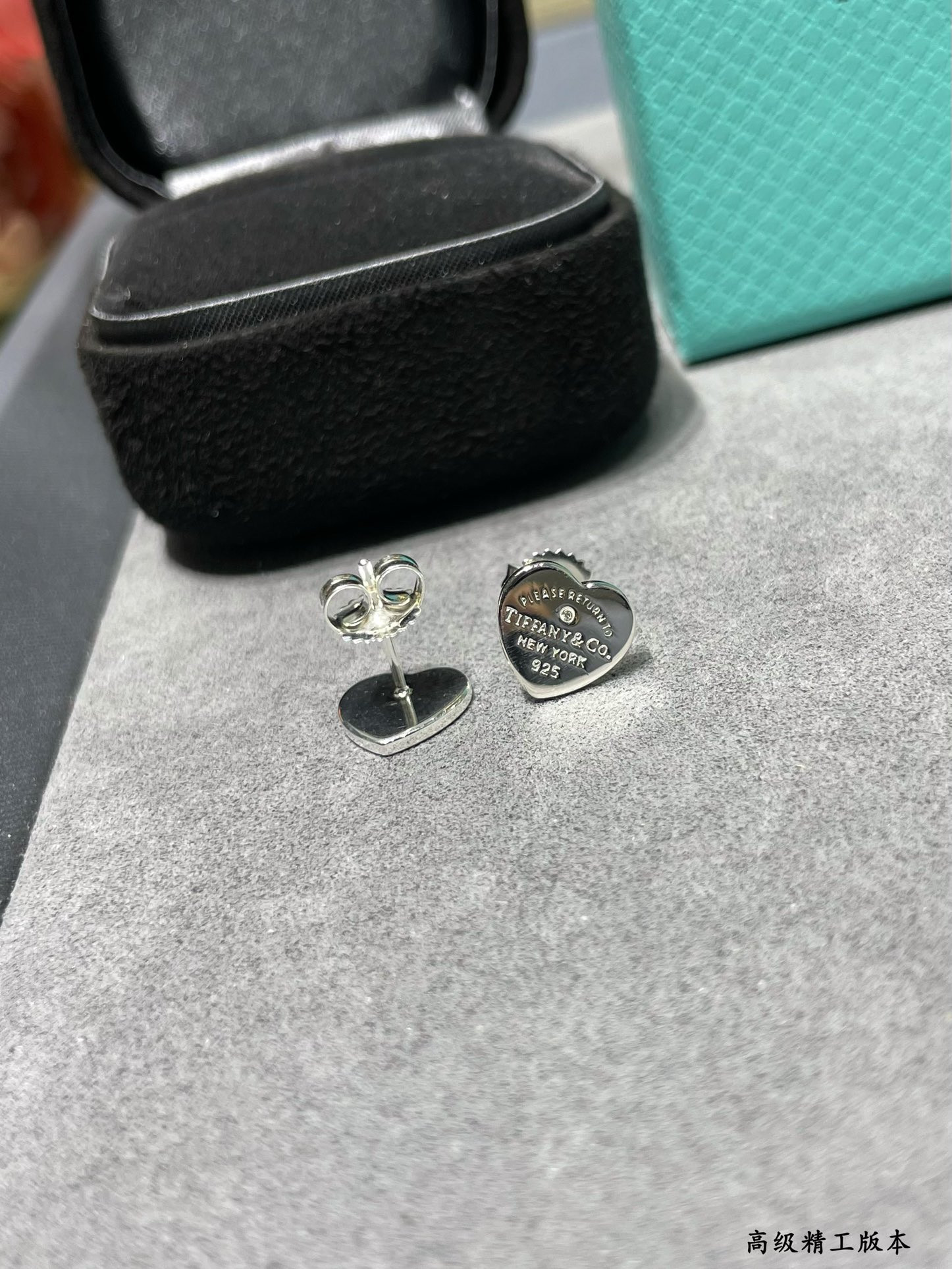 Tiffany & Co. Heart Stud Earrings in Sterling Silver Ag925