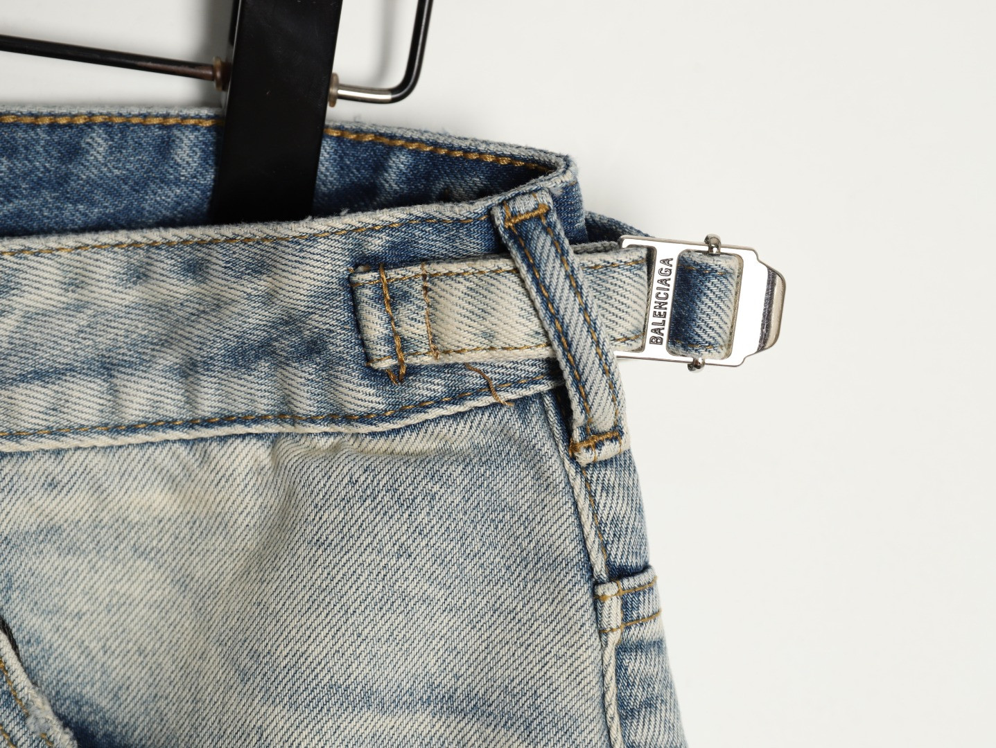 Balenciaga BLCG 24ss shorts