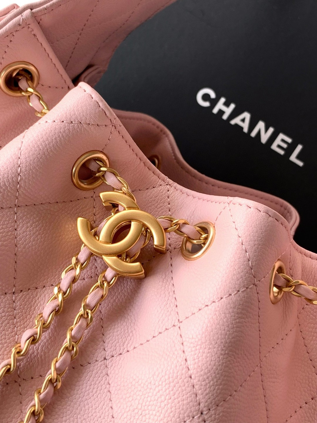 CHANEL 25C Bucket Bag 26x30x14cm