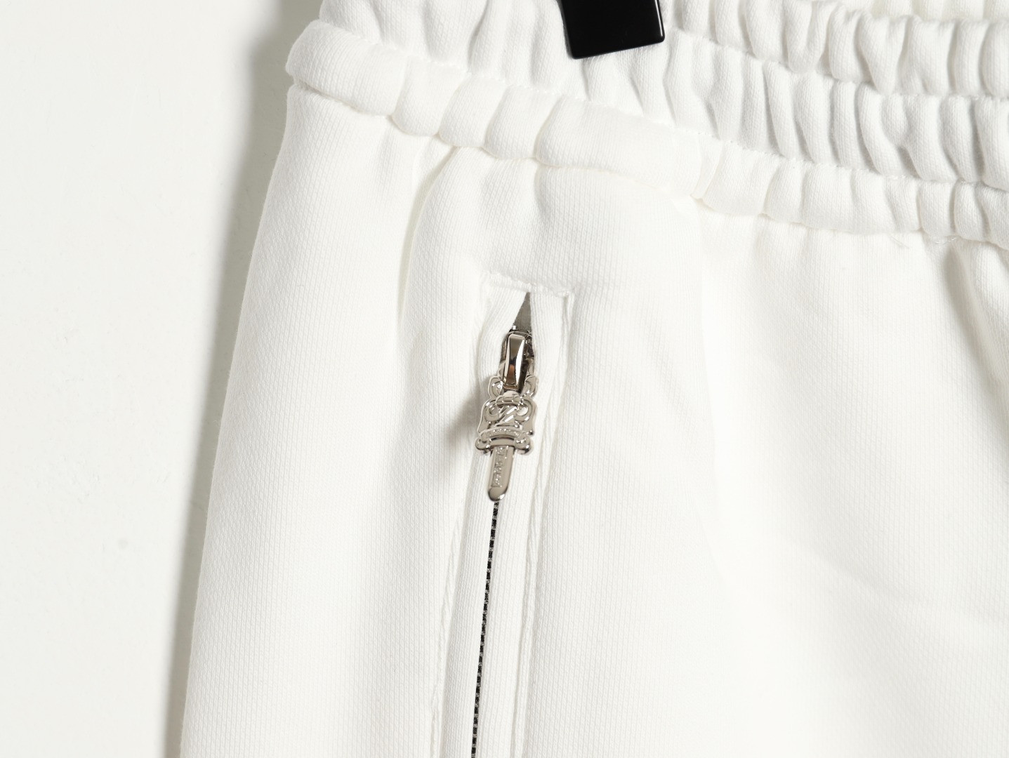 Ch*0me He**ts 24ss shorts