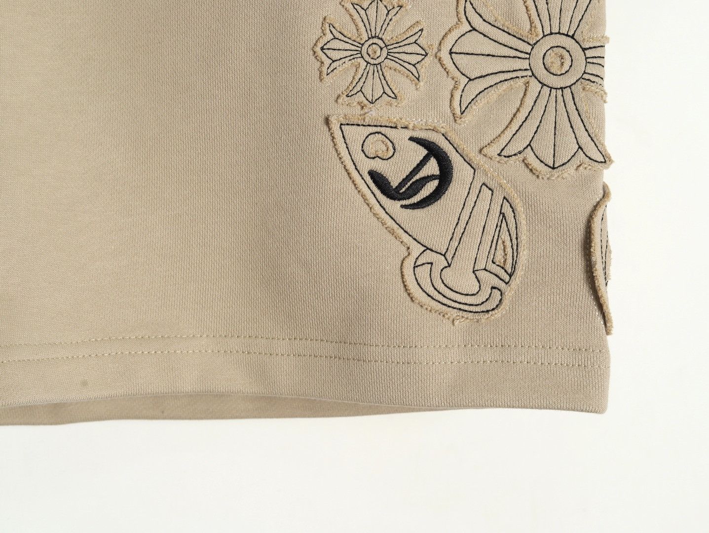 Ch*0me He**ts 24ss shorts