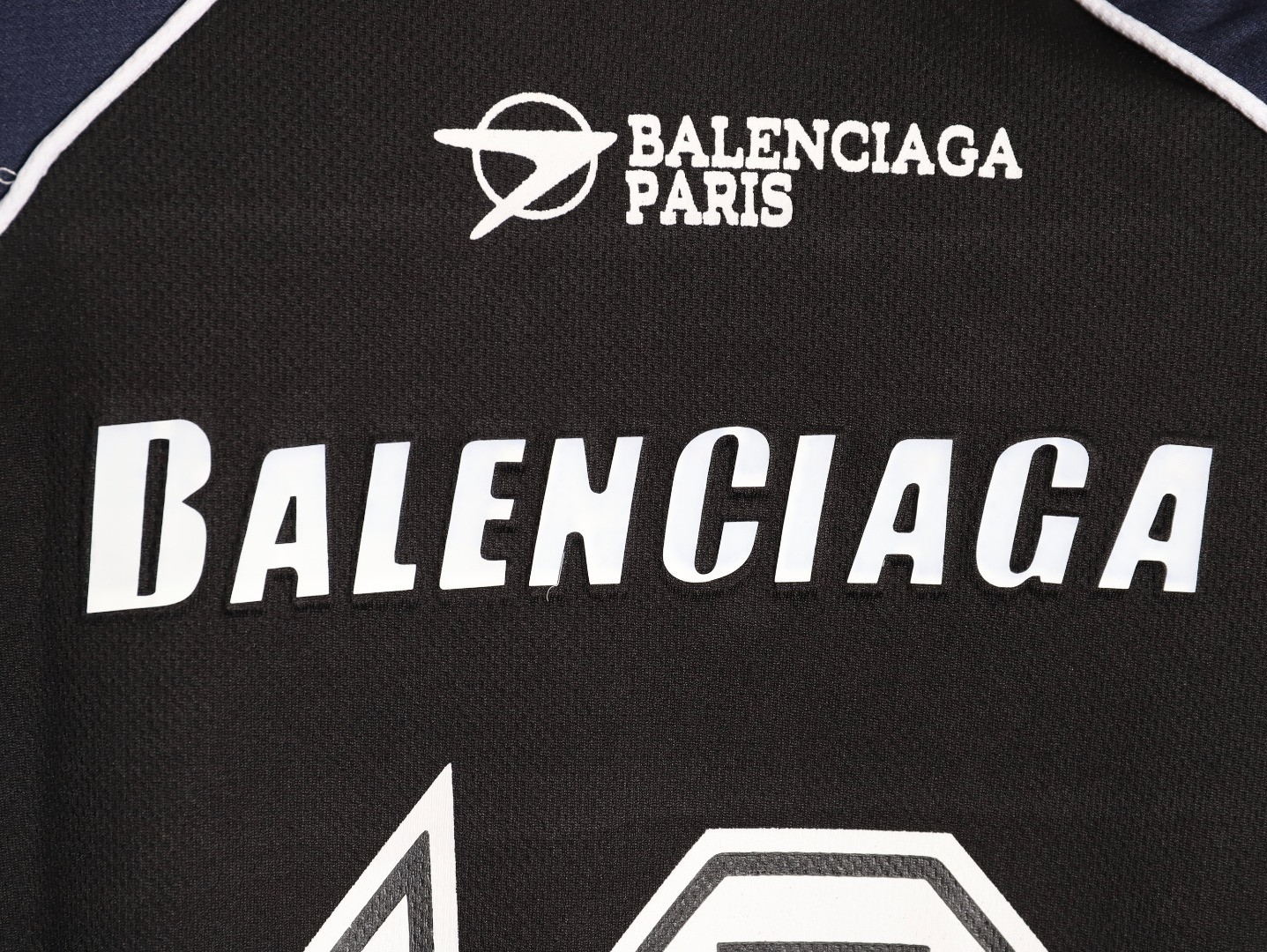 Balenciaga Long-sleeved T-shirt