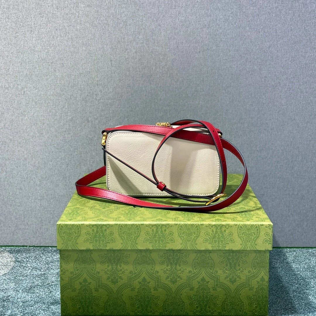 Gucci Interlocking G mini bag