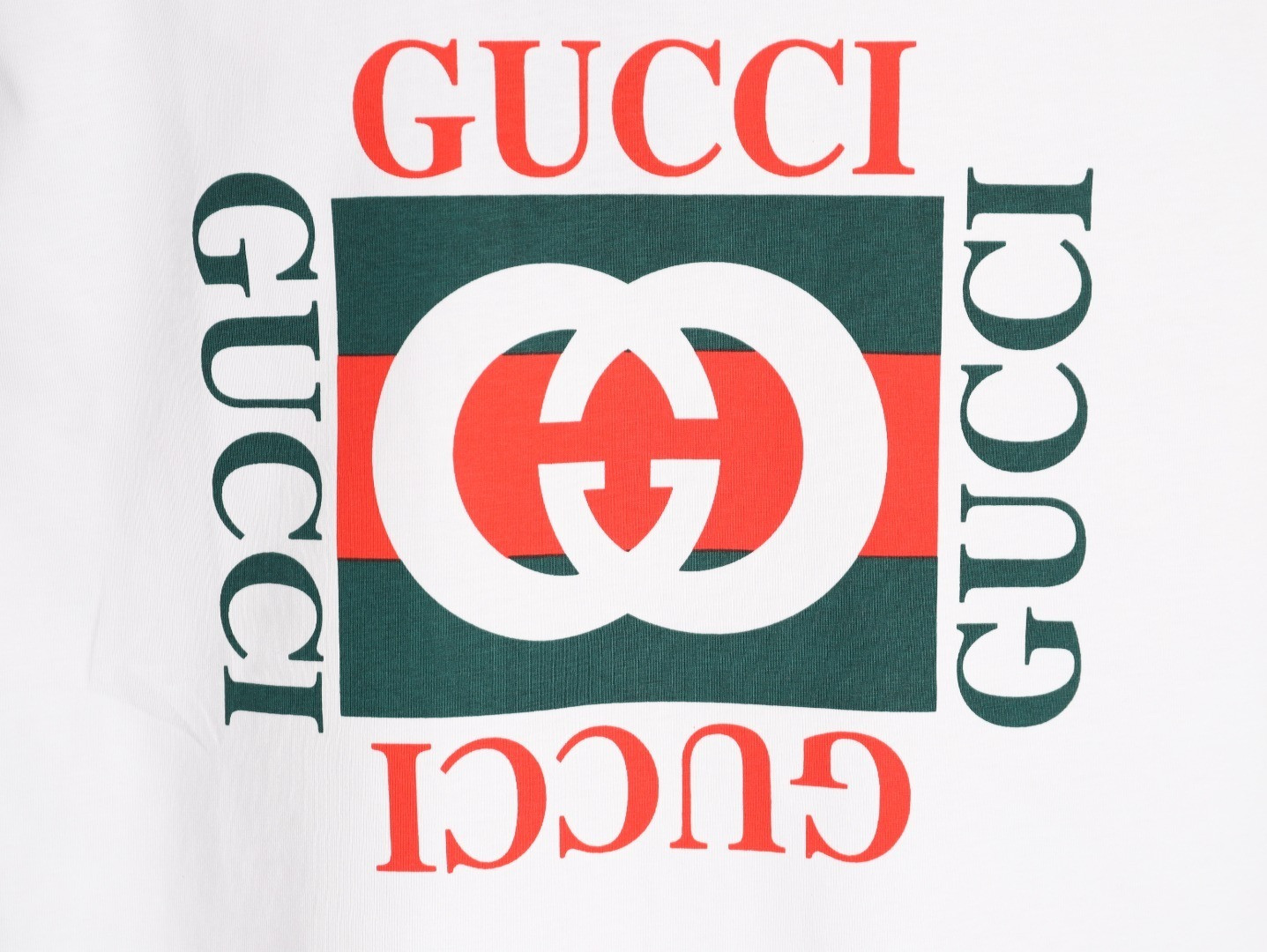 Gucci Long-sleeved T-shirt