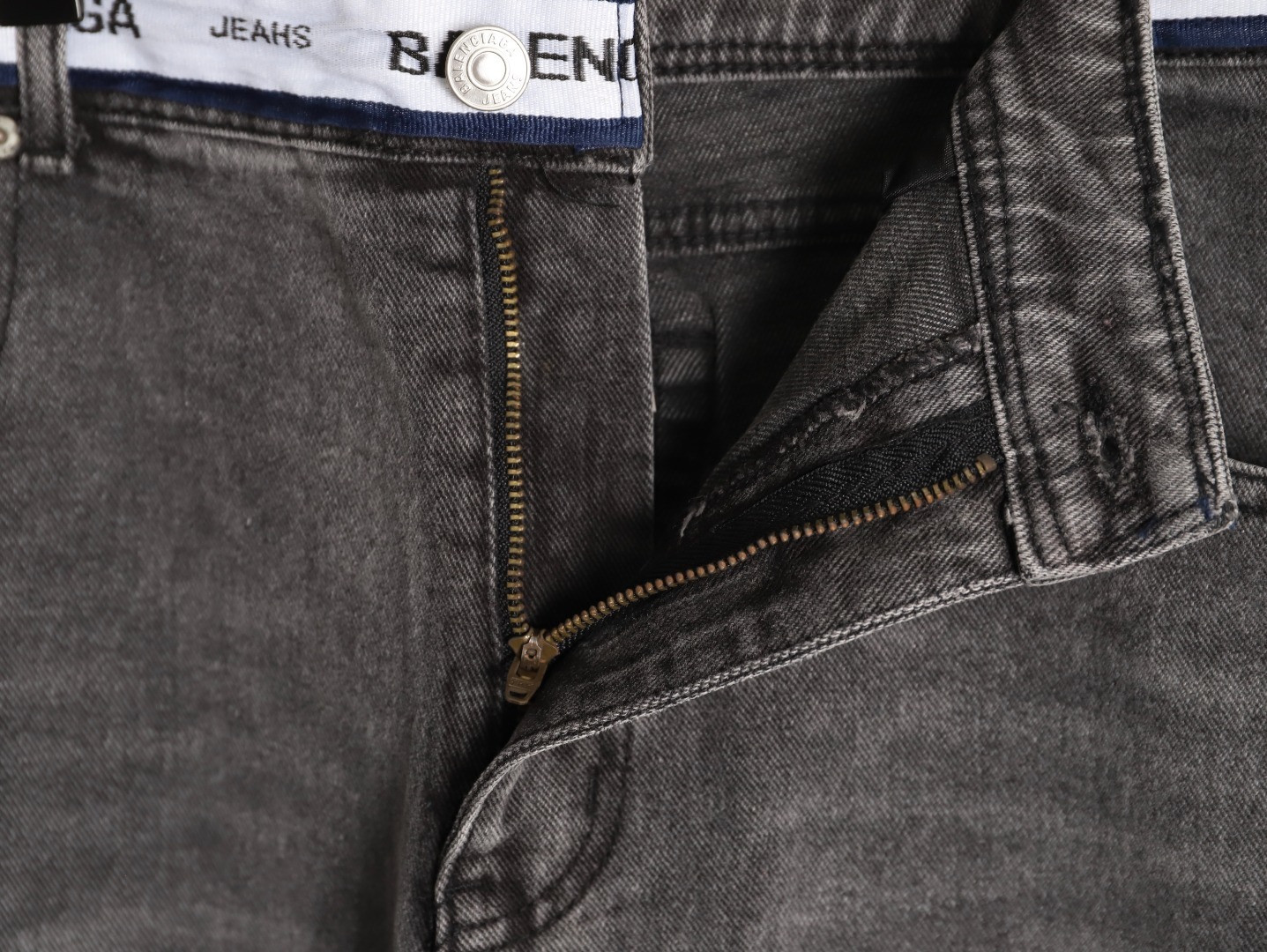Balenciaga Jeans