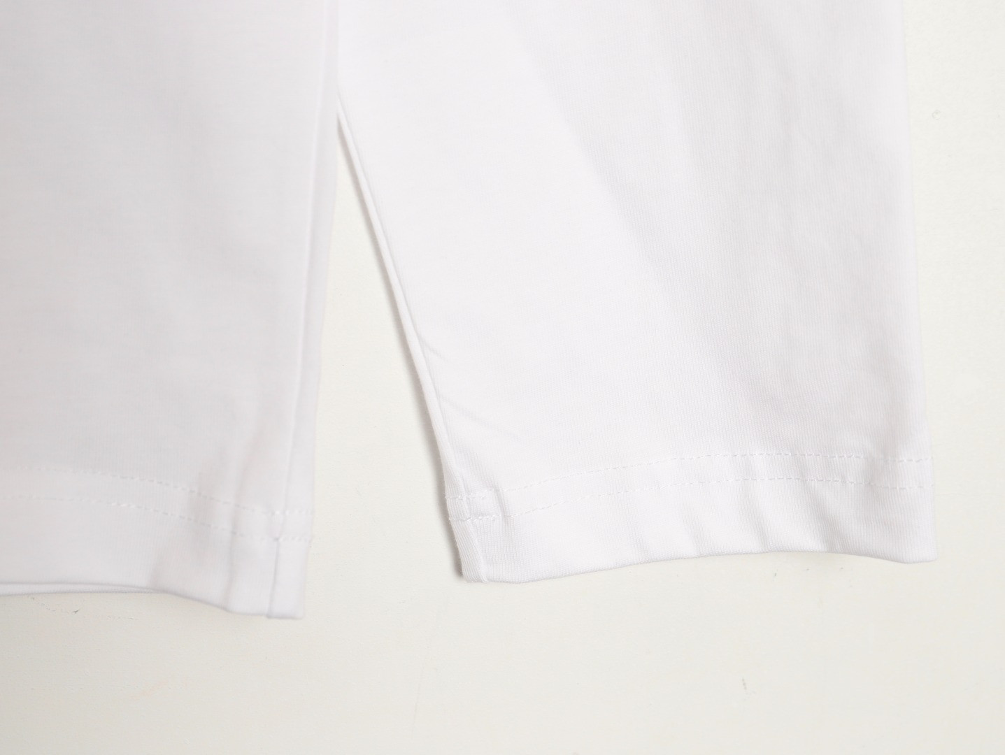 Gucci Long-sleeved T-shirt