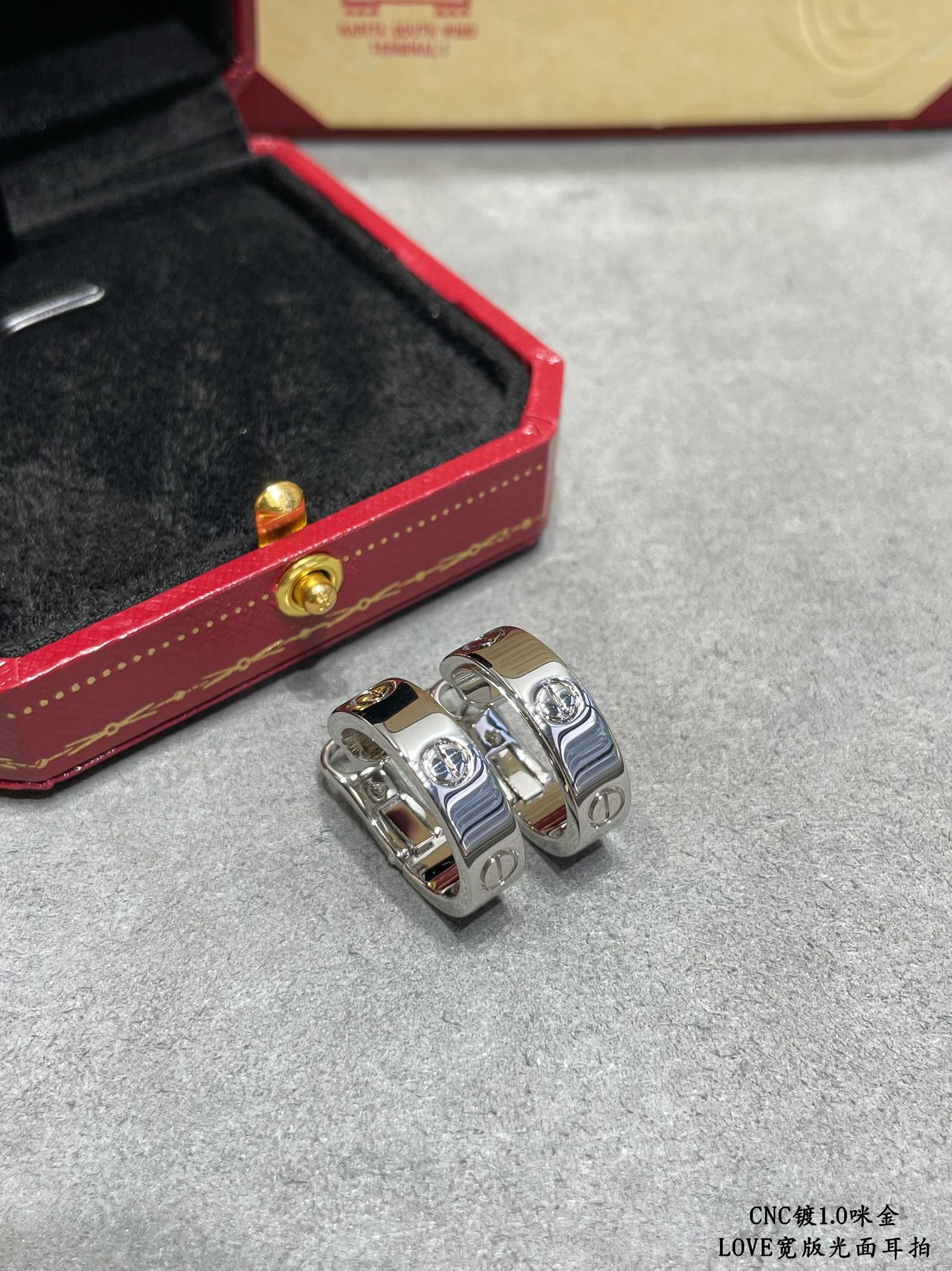 Cartier Wide version smooth LOVE Earrings