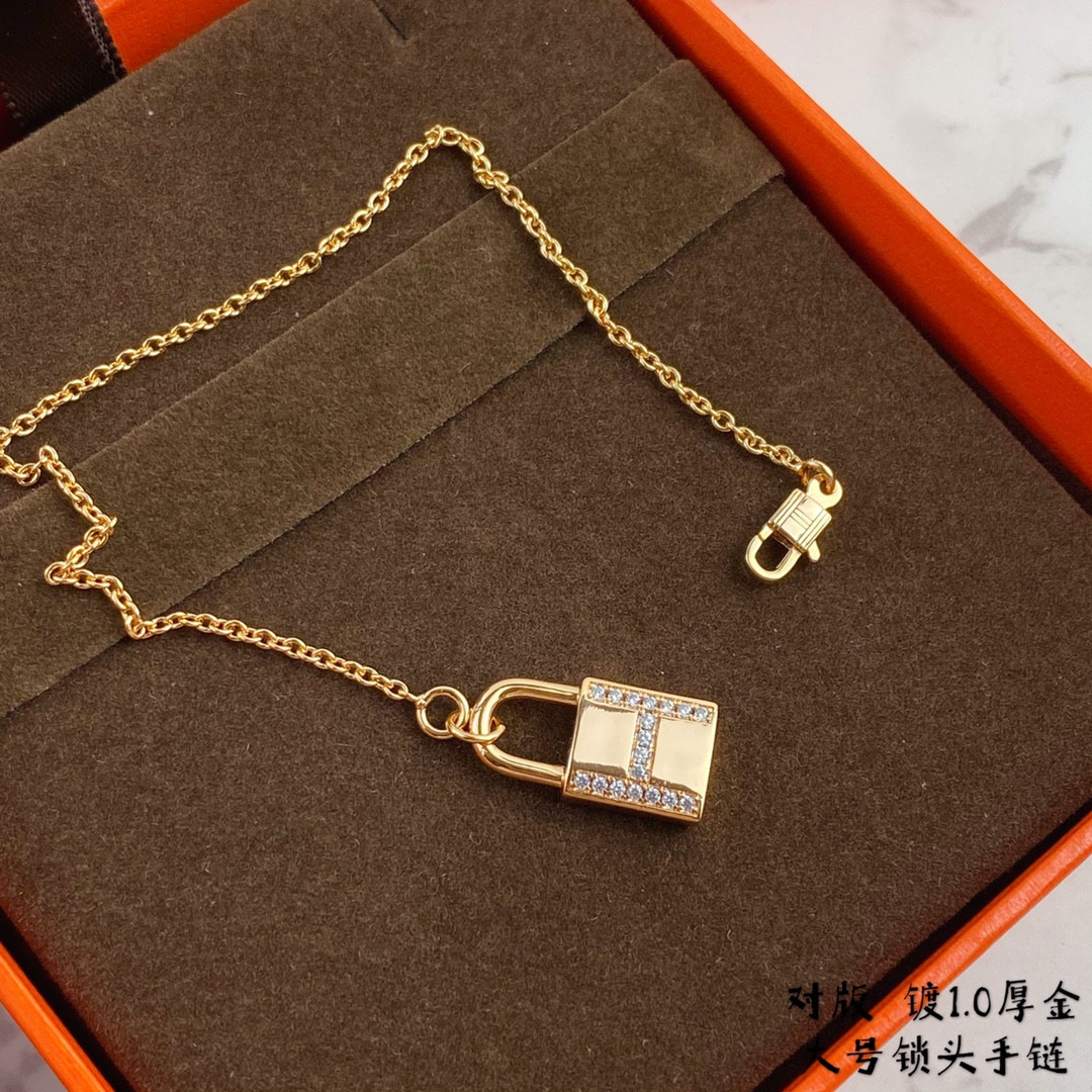 Hermes large padlock Bracelet