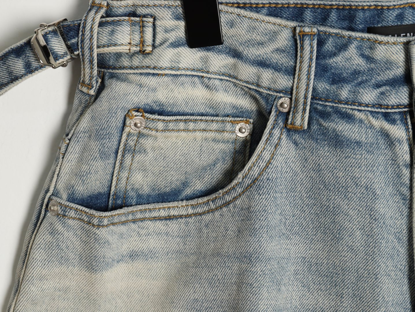 Balenciaga BLCG 24ss shorts