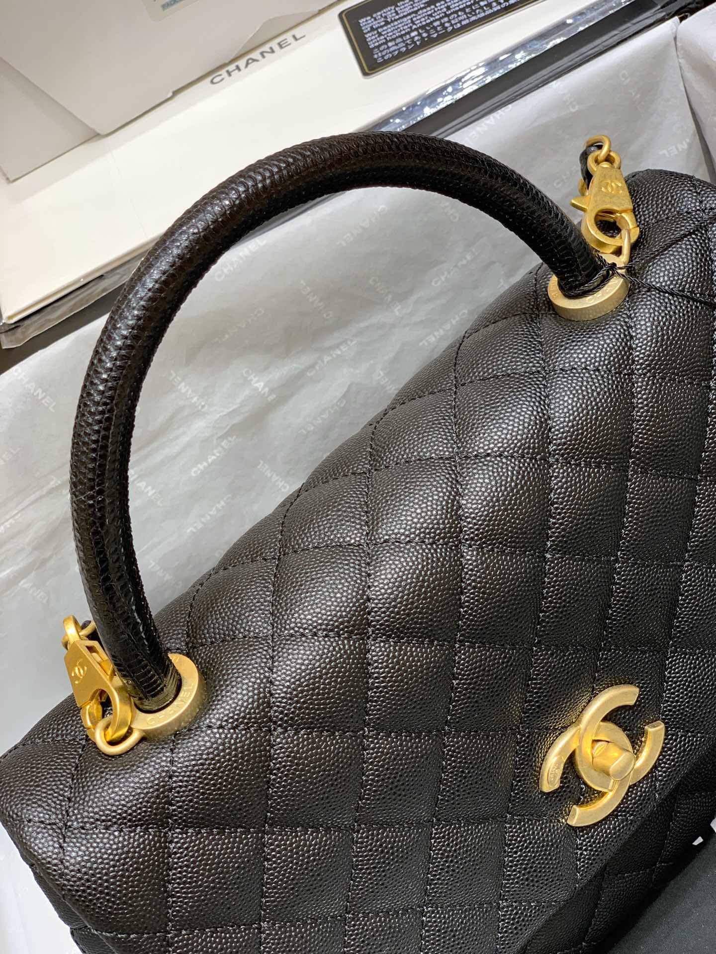 Chanel COCO Handle bag medium 28cm