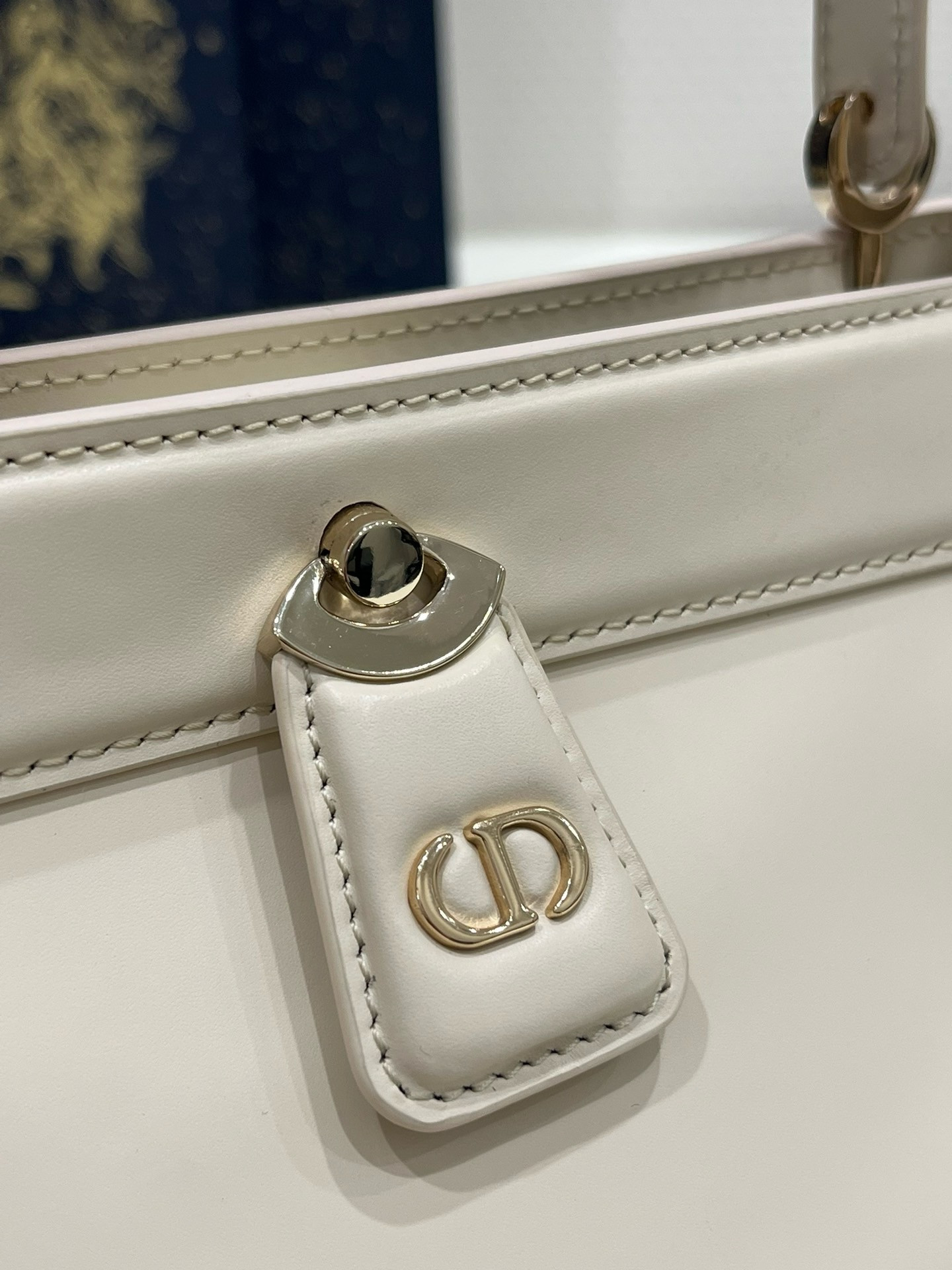 CHRISTIAN DIOR SMALL DIOR KEY BAG 8.5x5x4.5 in