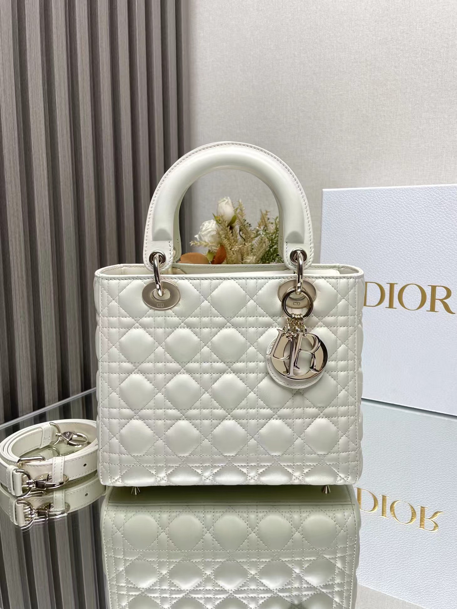 Medium Lady Dior Bag 24 x 20 x 12 cm