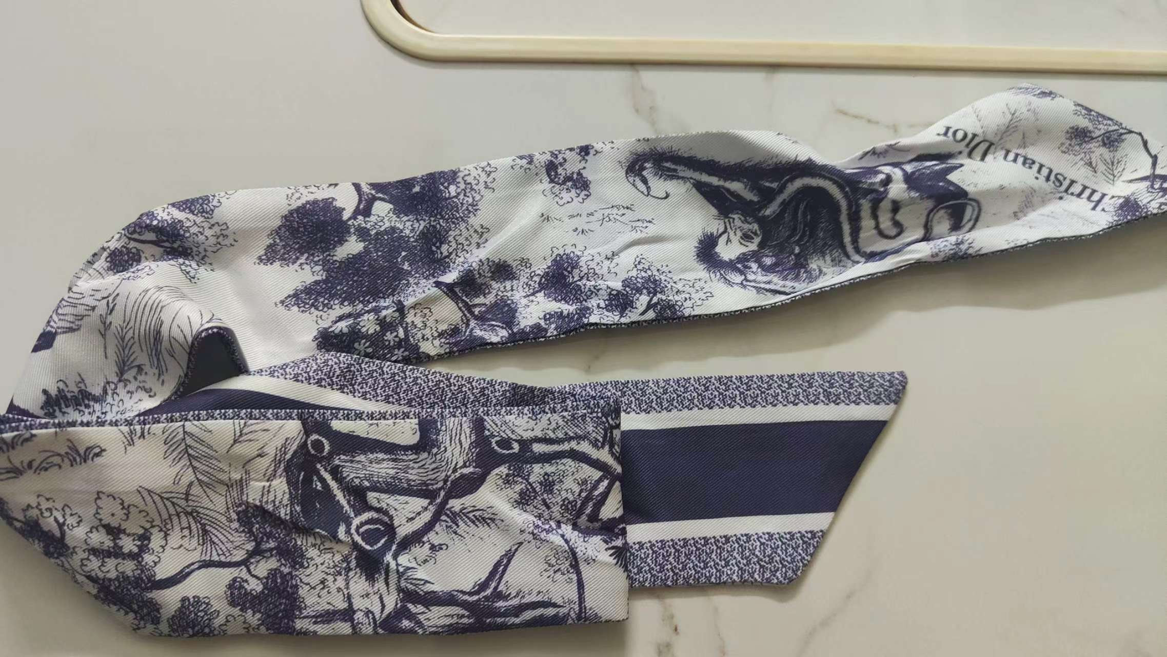 Medium Lady Dior Bag 24 x 20 x 12 cm