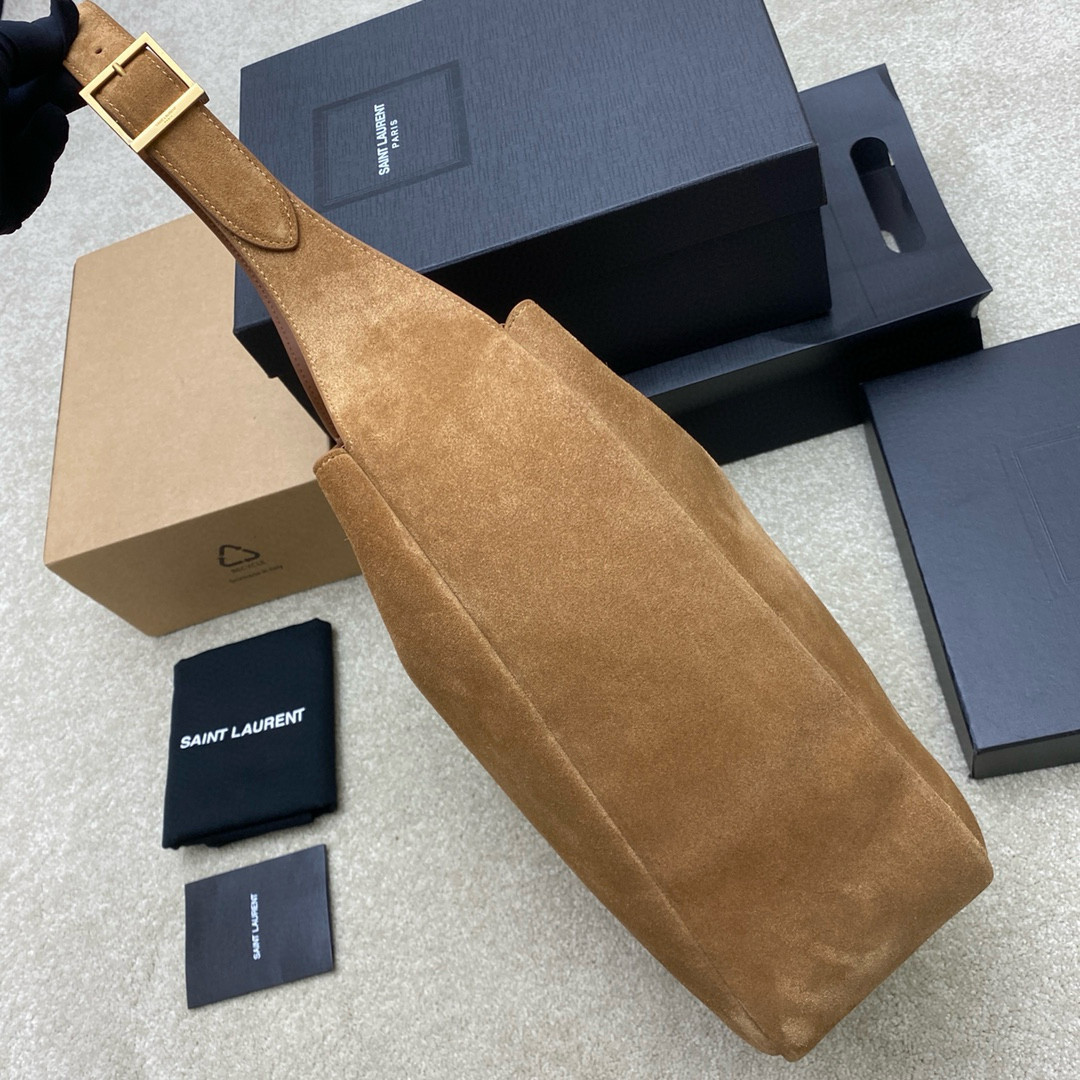 YSL LE 5 À 7 SUPPLE LARGE IN SUEDE 30 X 31 X 13 CM