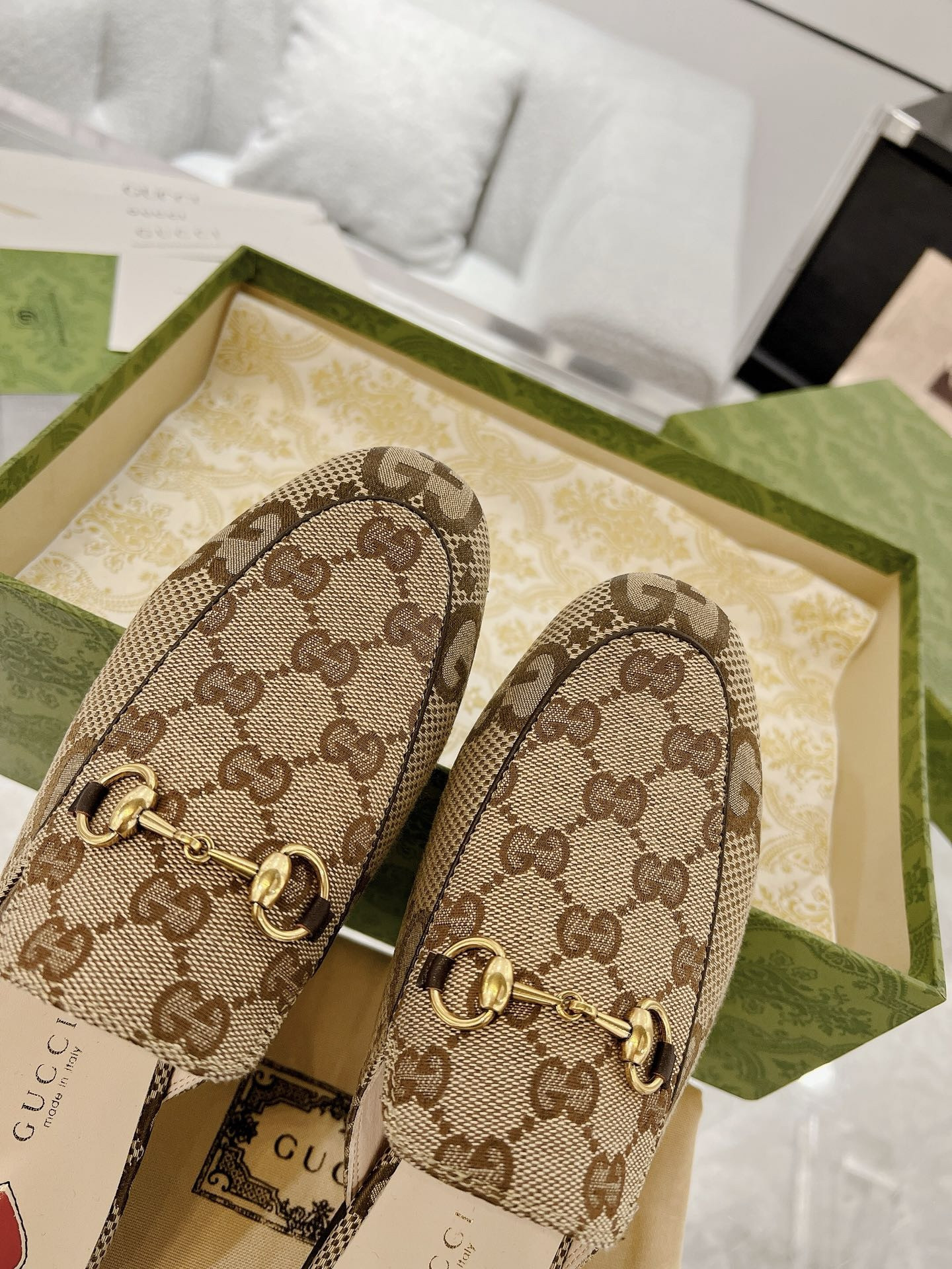 UA GUCCI PRINCETOWN SLIPPER