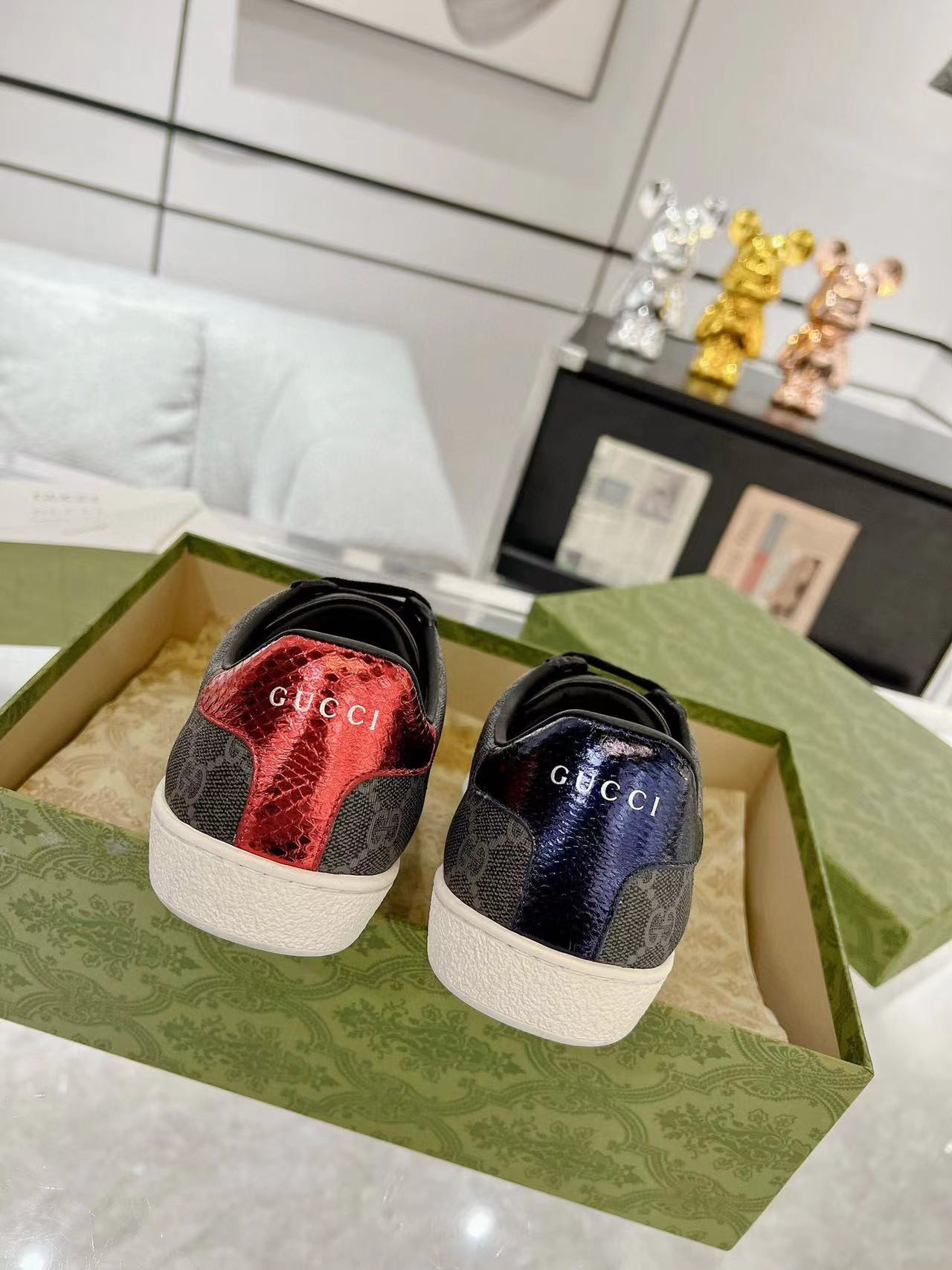 UA GUCCI Sneaker With Web