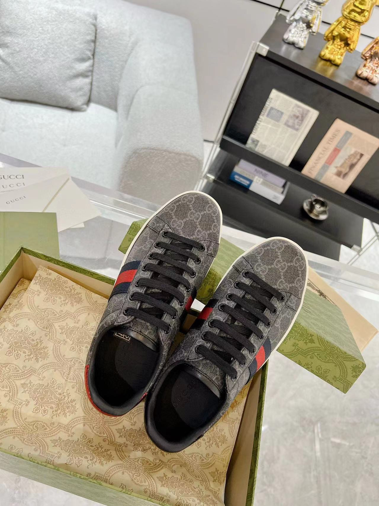 UA GUCCI Sneaker With Web
