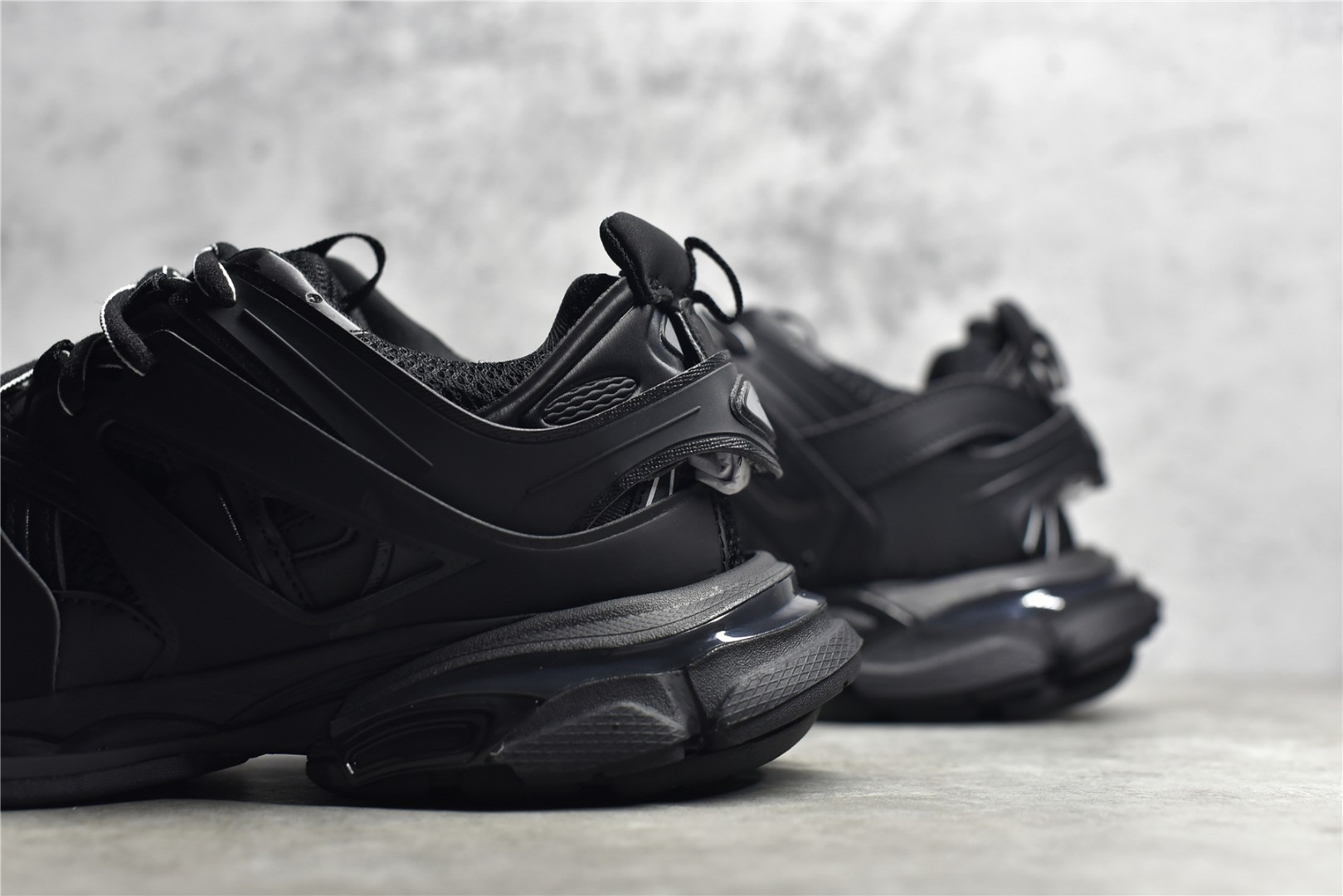 Balenciaga Track Black