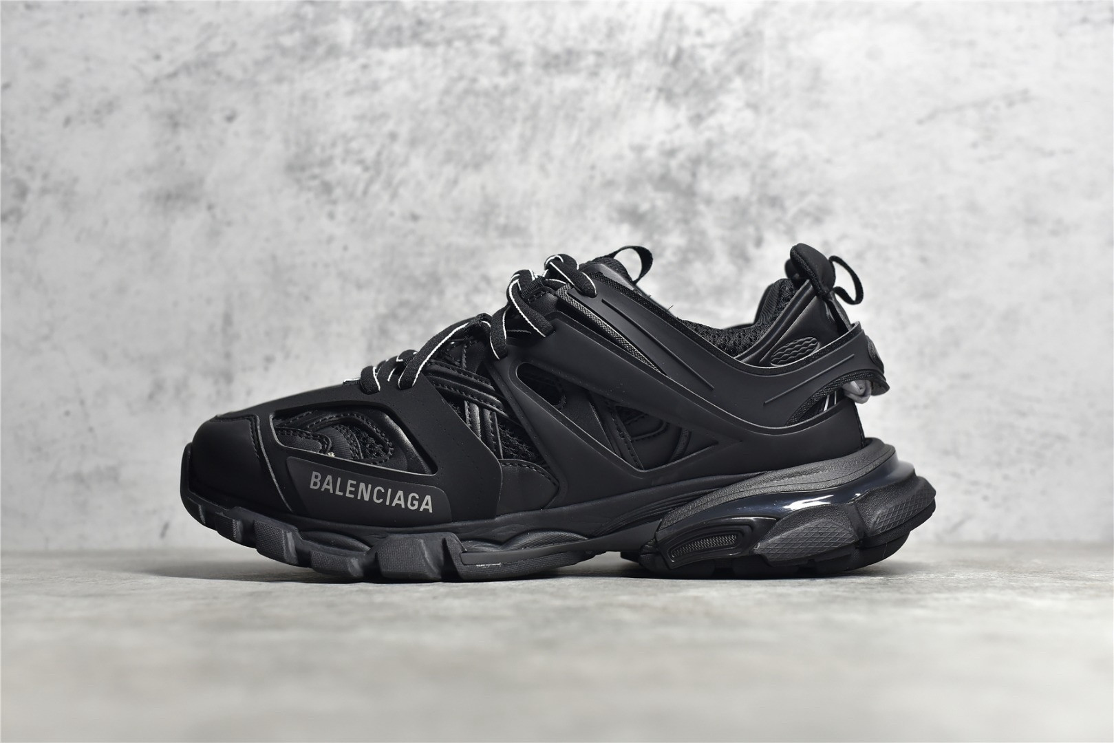 Balenciaga Track Black