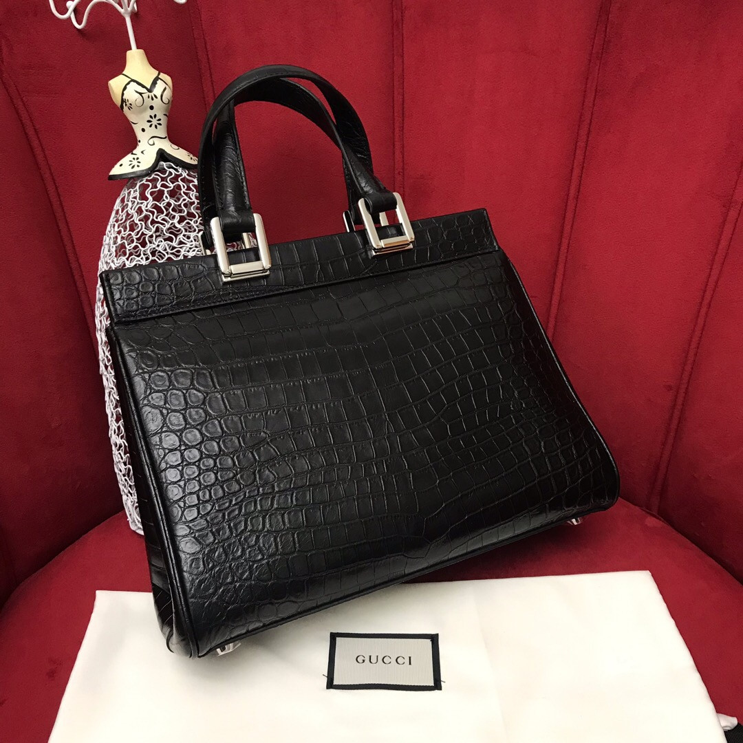 Gucci Zumi leather Medium Top Handle Bag