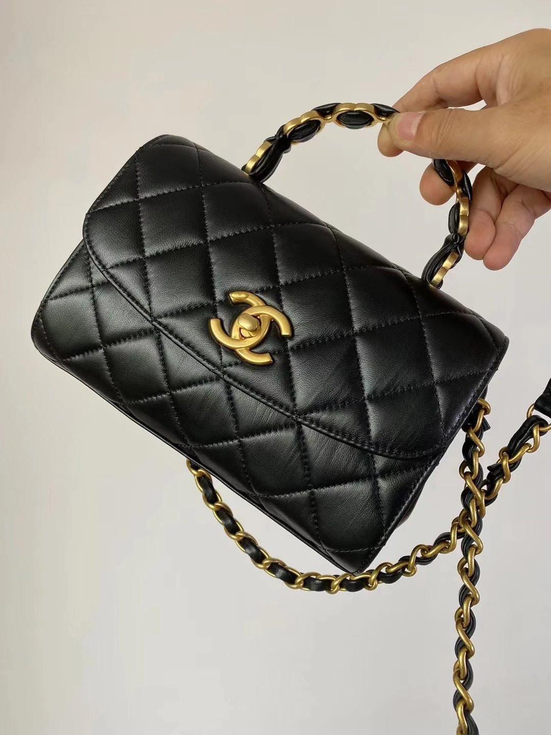 CHANEL MINI FLAP BAG 19.5CM
