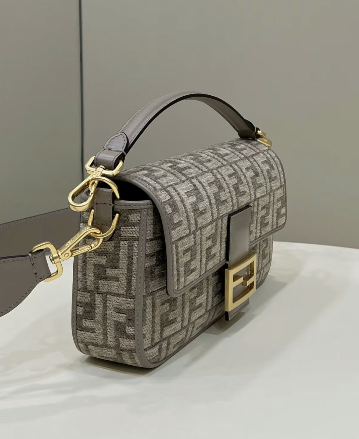 Fendi baguette shoulder bag