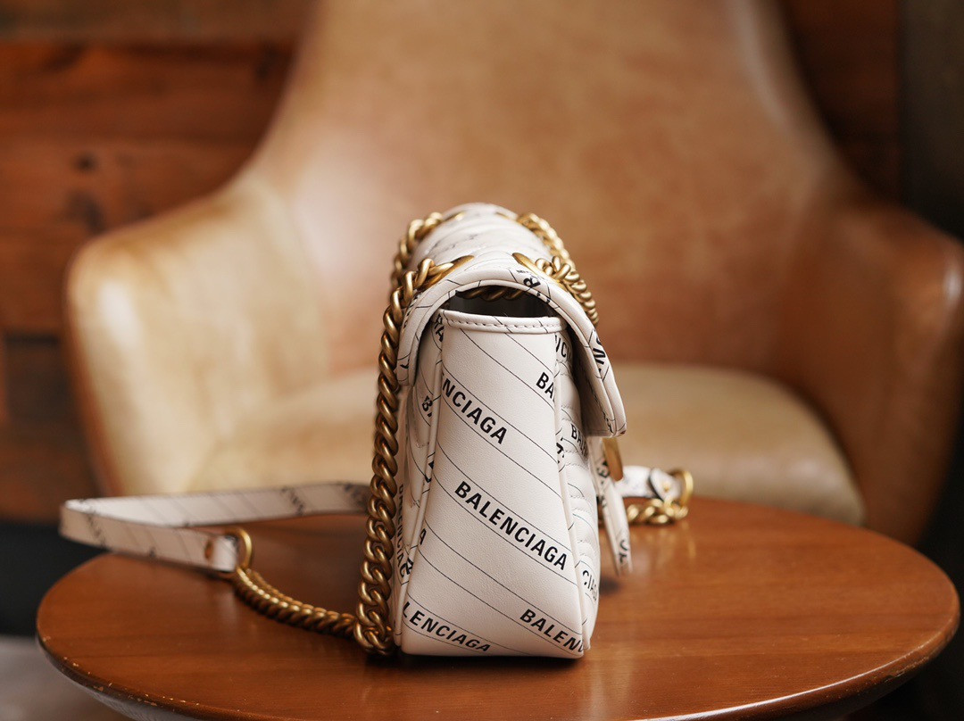 GG MARMONT 26CM GUCCI BALENCIAGA