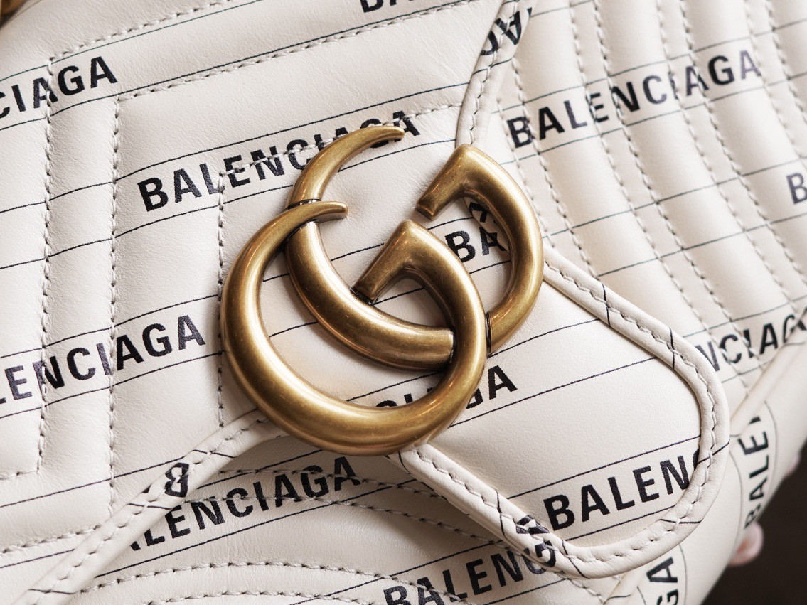 GG MARMONT 26CM GUCCI BALENCIAGA