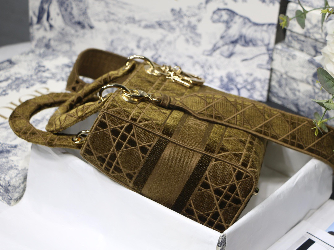 DIOR MEDIUM LADY D-LITE BAG