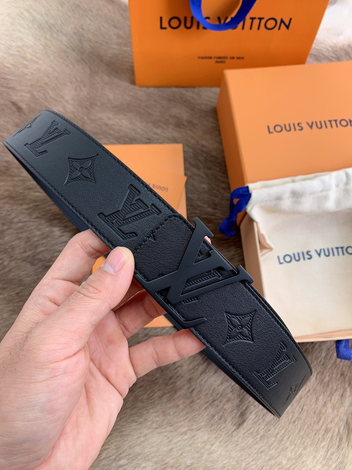 LV LOUIS VUITTON 40MM BELT