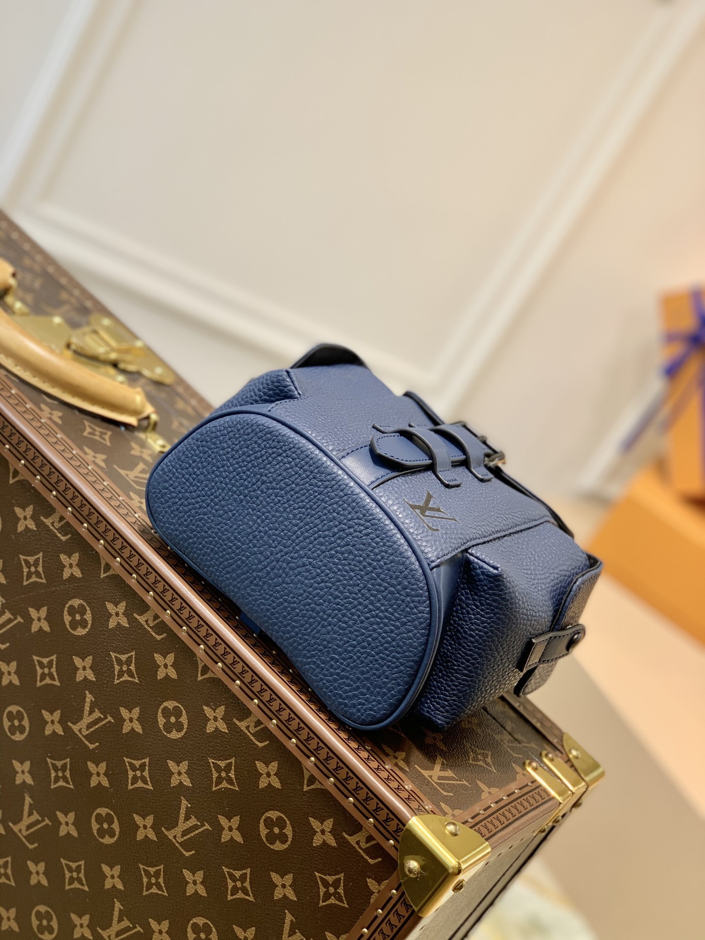 LV CHRISTOPHER XS M58494