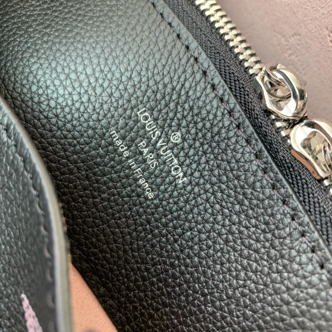 LV BELLA TOTE M21107