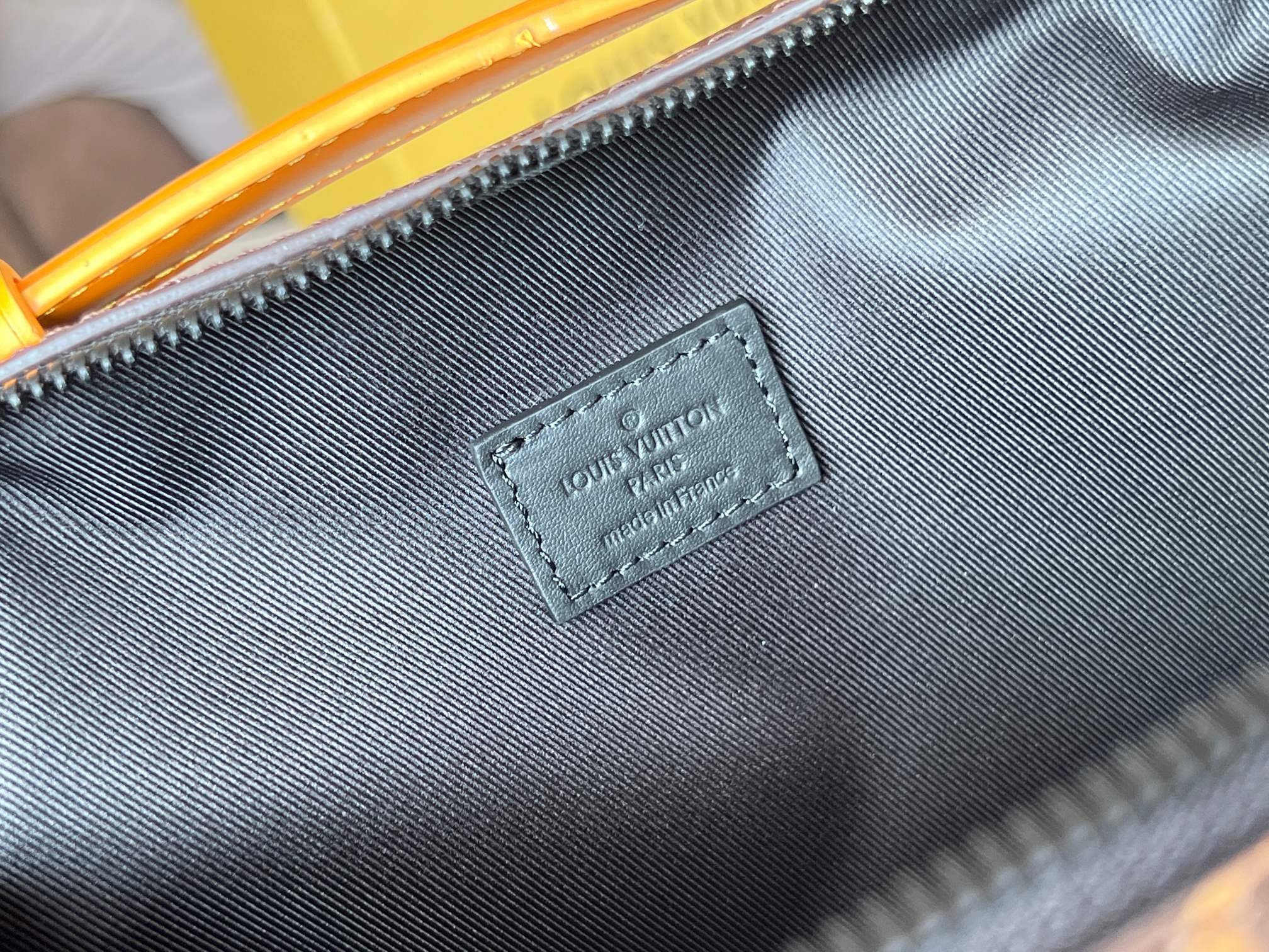 LV Handle Soft Trunk M46689 21.5x15x7cm