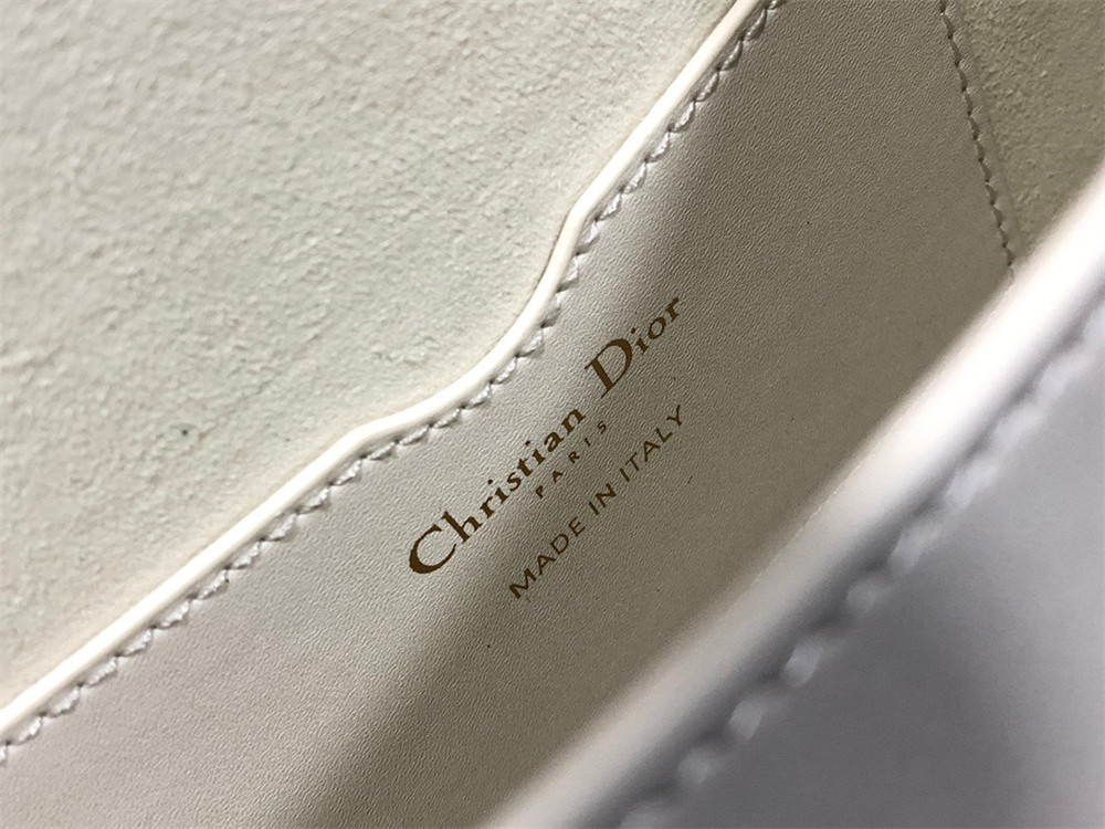 MEDIUM DIOR BOBBY BAG Latte Box Calfskin