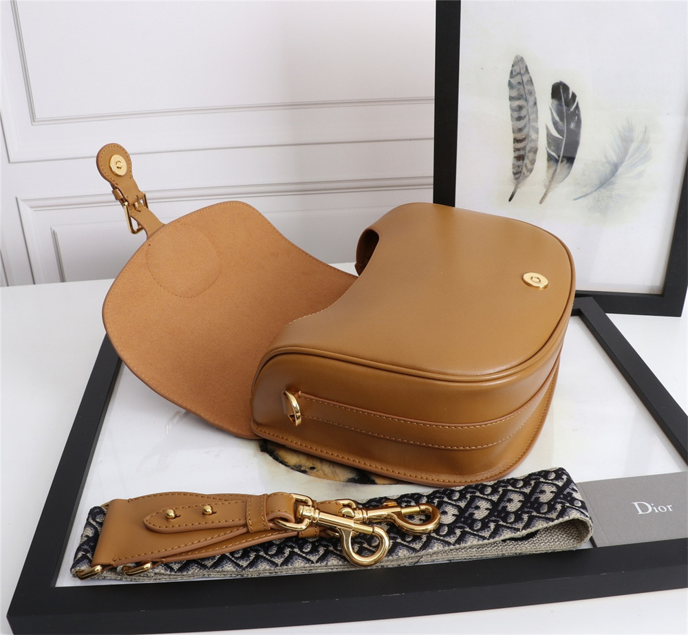 LARGE DIOR BOBBY BAG Caramel Box Calfskin