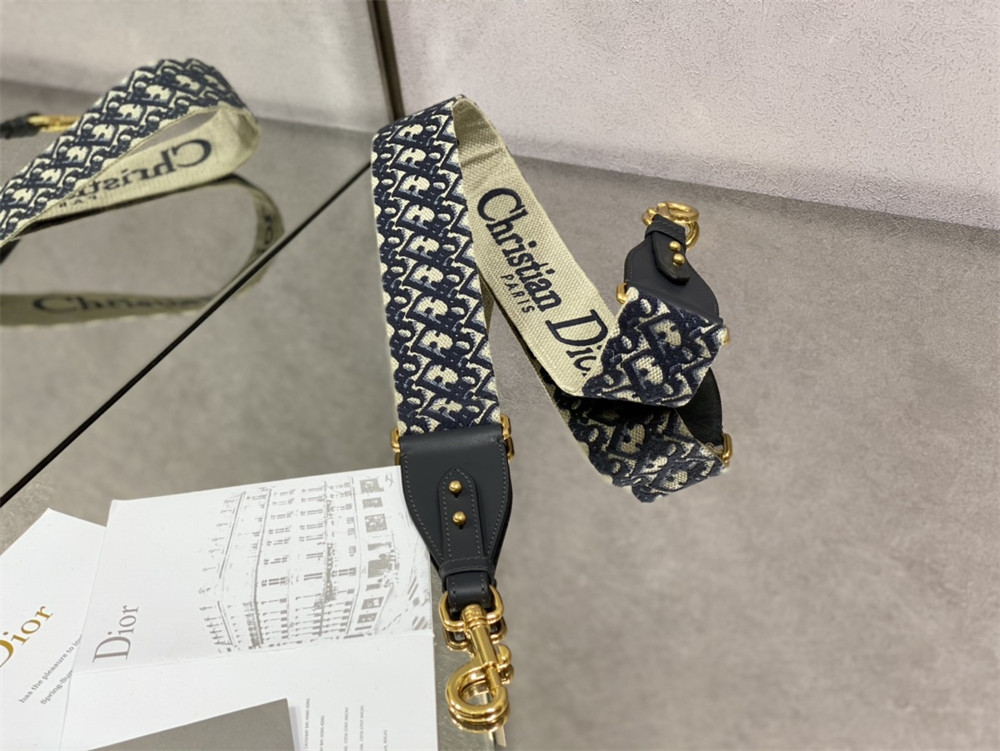 LARGE DIOR BOBBY BAG Blue Dior Oblique Jacquard