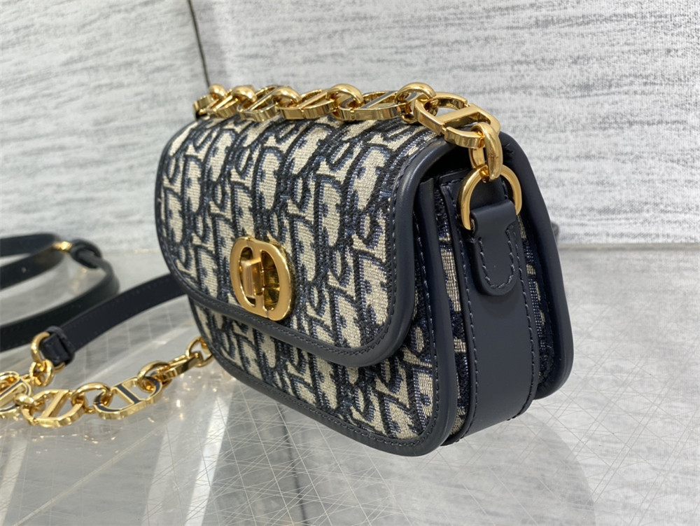 SMALL 30 MONTAIGNE AVENUE BAG Blue Dior Oblique Jacquard