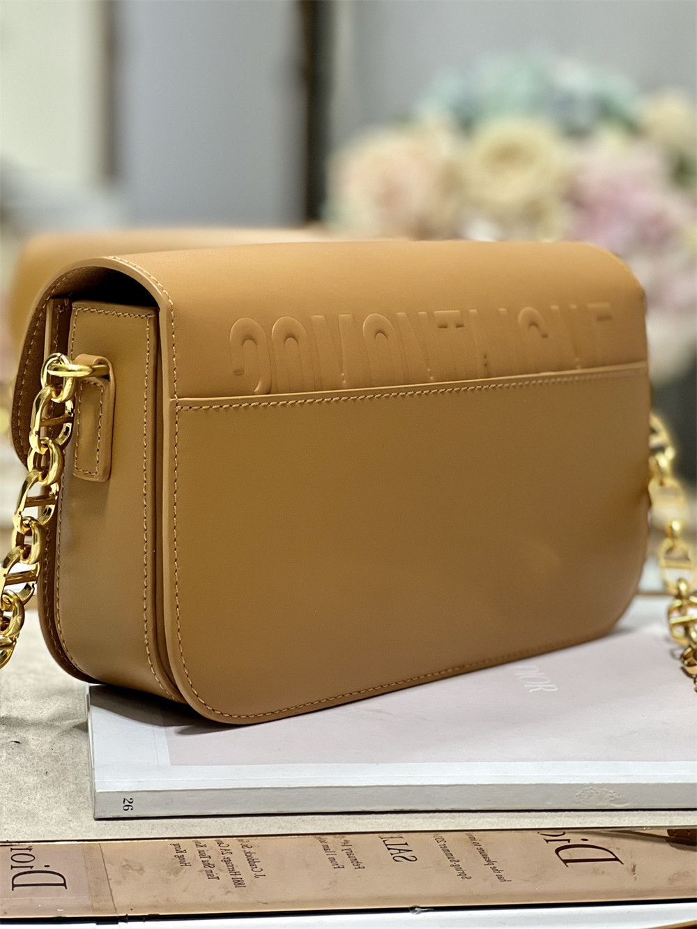 Dior 30 Montaigne Avenue Caramel 22.5 x 12.5 x 6.5 cm