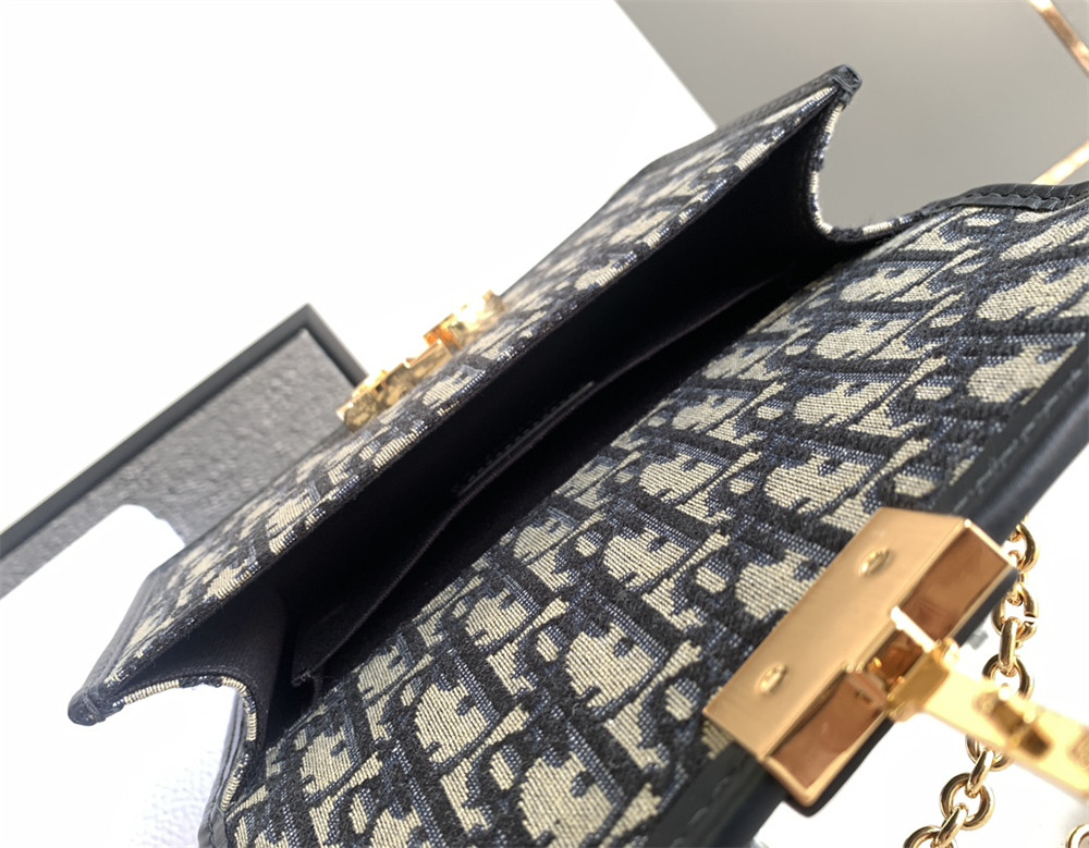 DIOR 30 MONTAIGNE EAST-WEST BAG WITH CHAIN Blue Dior Oblique Jacquard 21 x 12 x 6 cm / 8.5 x 4.5 x 2.5 inches