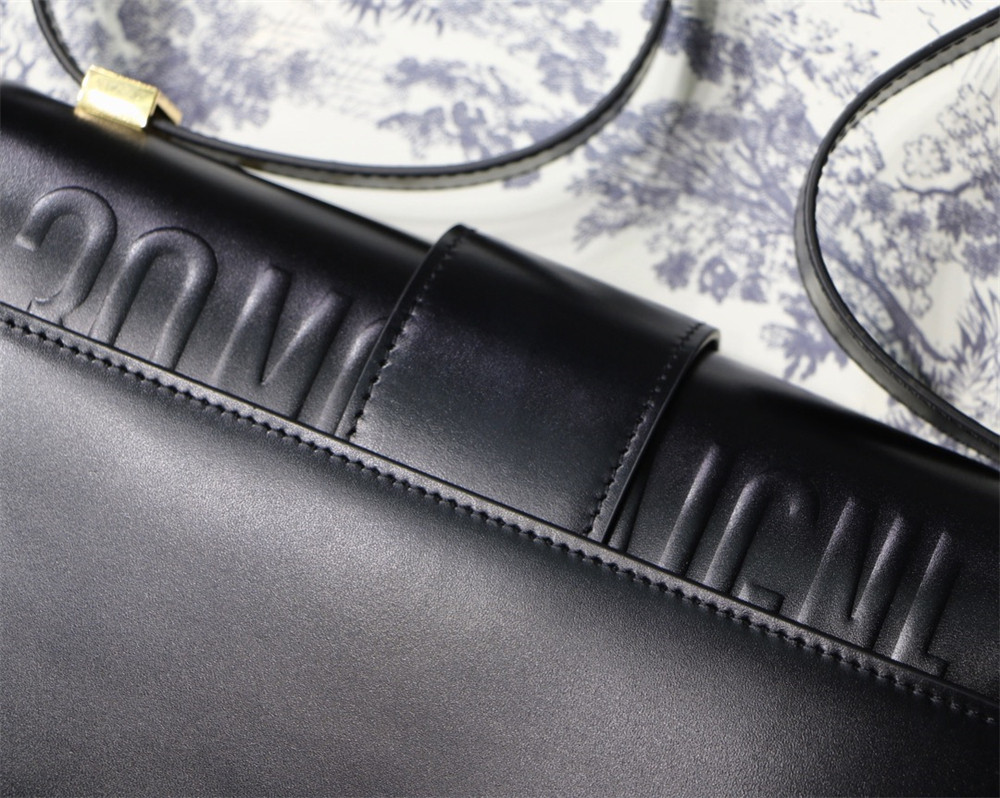 DIOR 30 MONTAIGNE CHAIN BAG SHINY BLACK