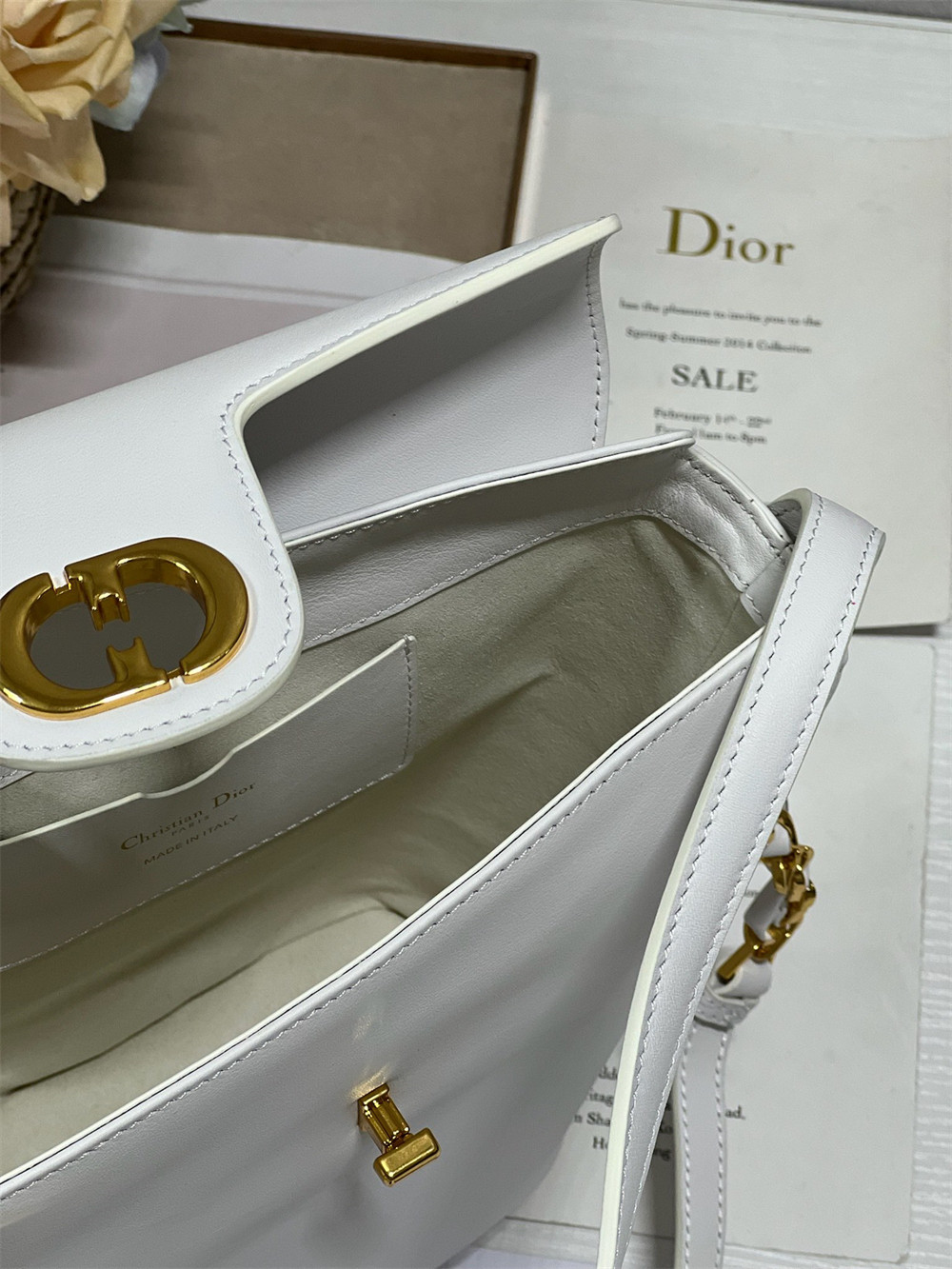 Dior 30 Montaigne Large Chain Bucket Bag White